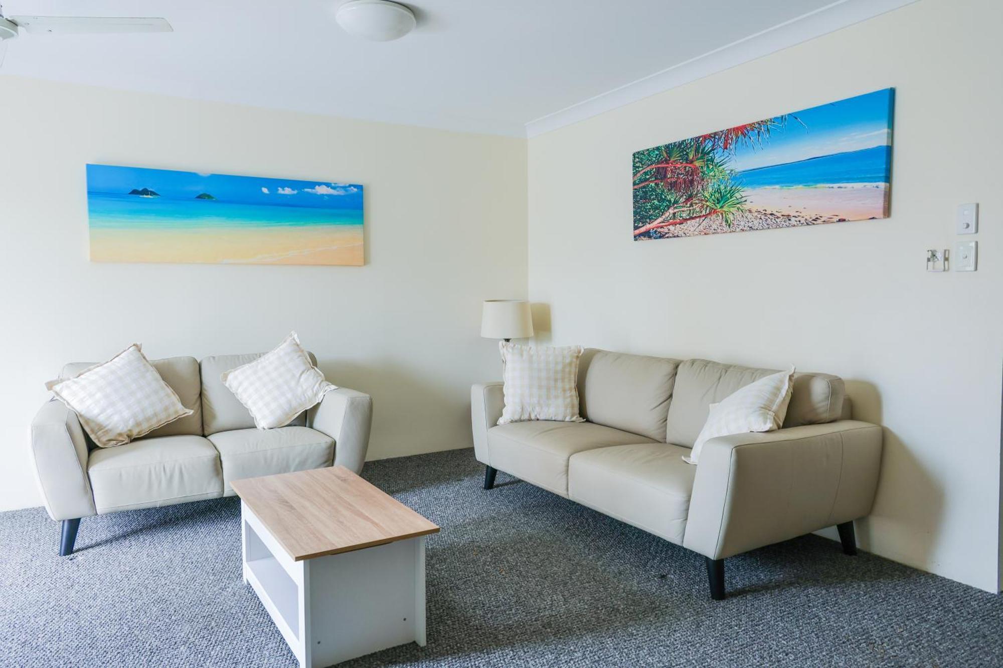 גולד קוסט Le Lavandou Holiday Apartments מראה חיצוני תמונה